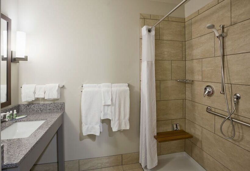 Grandstay Hotel & Suites Valley City