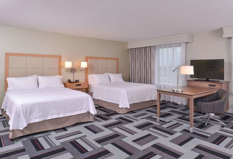 فندق Hampton Inn & Suites Ames