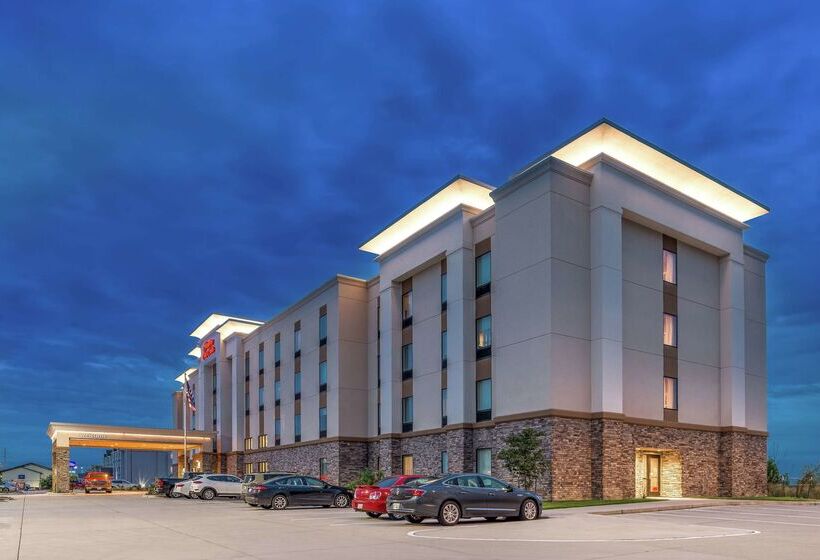 فندق Hampton Inn & Suites Ames