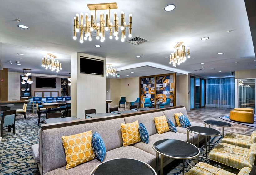 فندق Homewood Suites By Hilton Boston Brooklinelongwood Medical