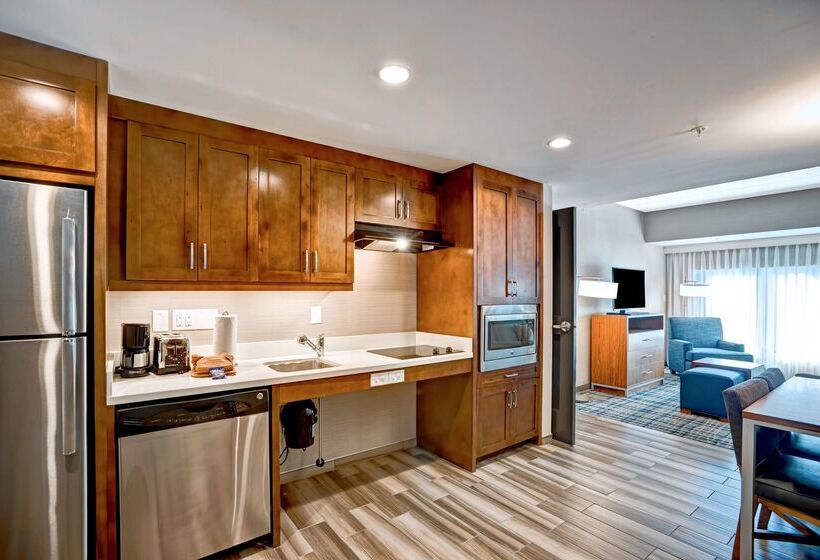 فندق Homewood Suites By Hilton Boston Brooklinelongwood Medical