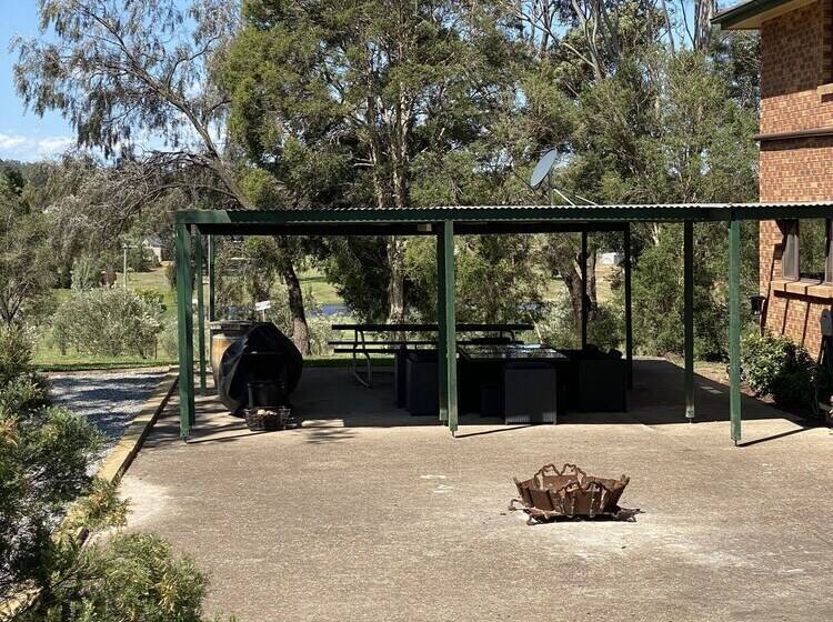 בית מלון כפרי Hunter Homestead