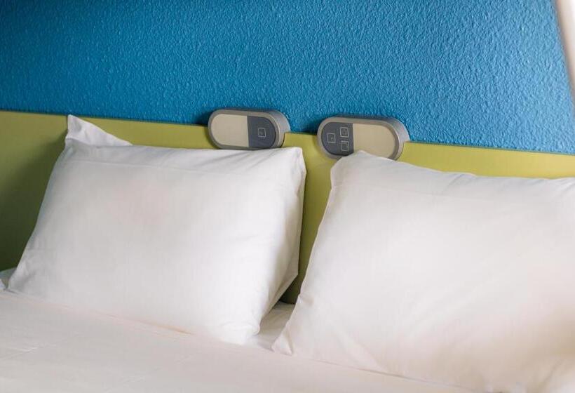 B&b Hotel Cergy Pierrelaye