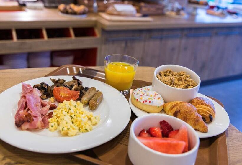 فندق Ibis De Haan