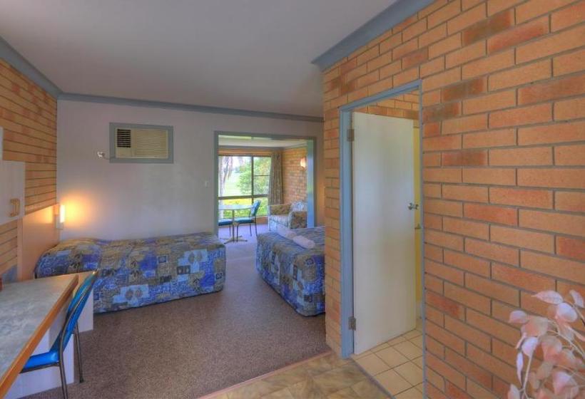 ホテル Jacaranda Motor Lodge