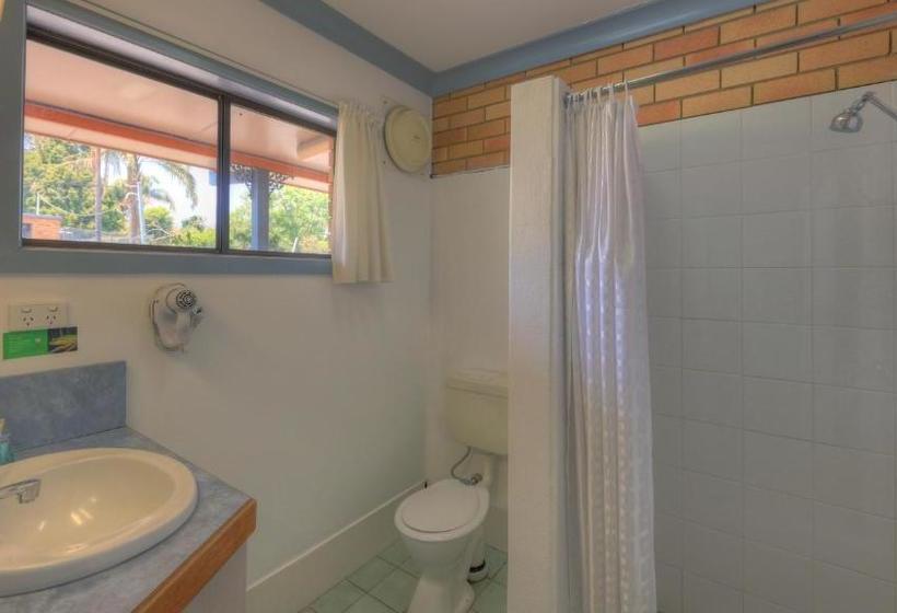 בית מלון כפרי Jacaranda Motor Lodge