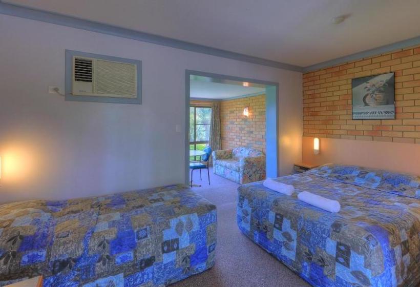 ホテル Jacaranda Motor Lodge