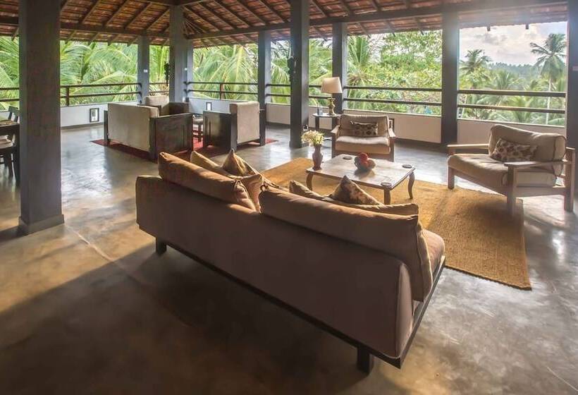 Отель Jasper House