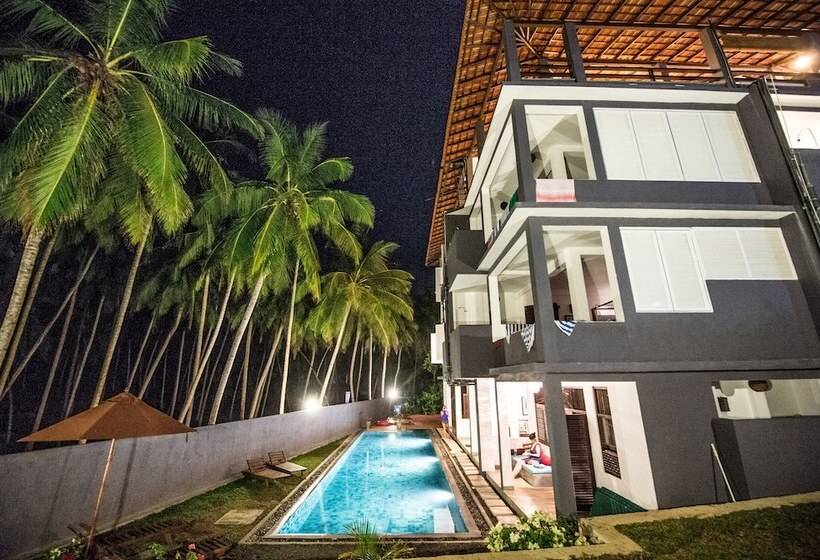 Отель Jasper House