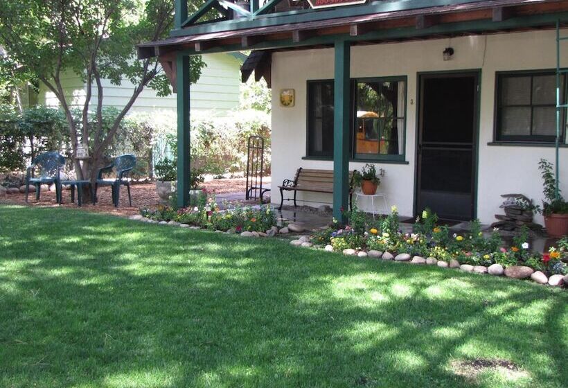 호텔 Kern Riverfront Lodge