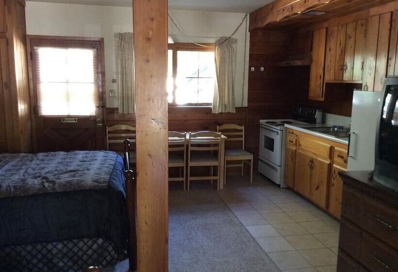 호텔 Kern Riverfront Lodge