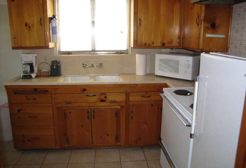 호텔 Kern Riverfront Lodge