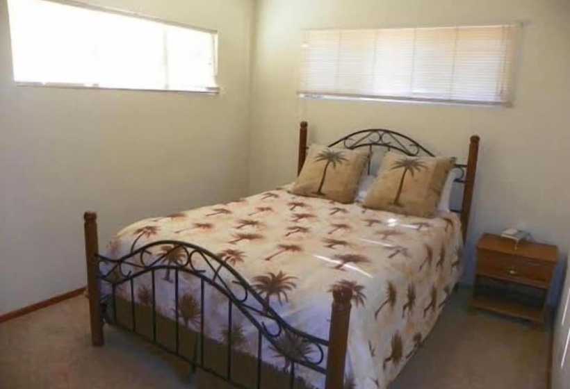 호텔 Kern Riverfront Lodge