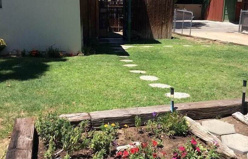 호텔 Kern Riverfront Lodge