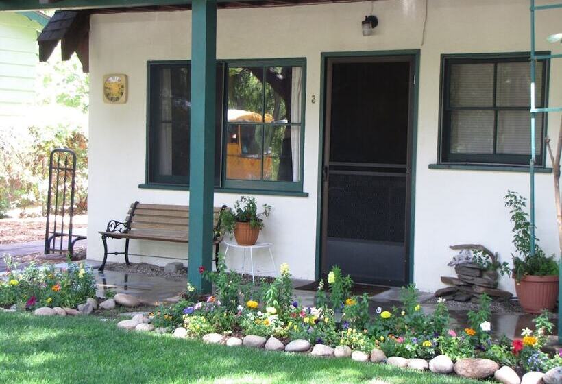 호텔 Kern Riverfront Lodge