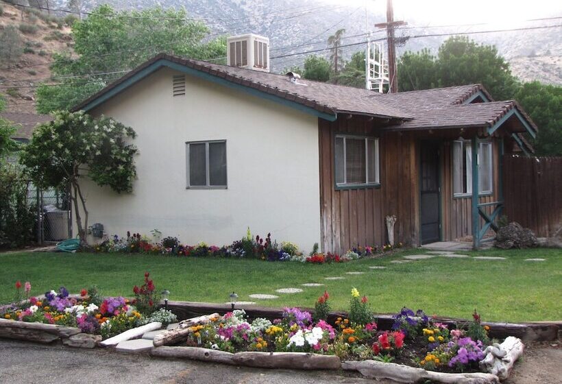 호텔 Kern Riverfront Lodge