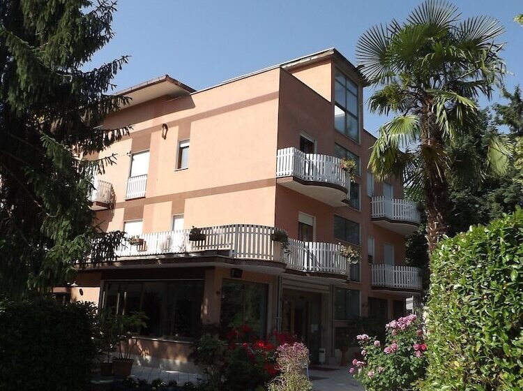 בית מלון כפרי King