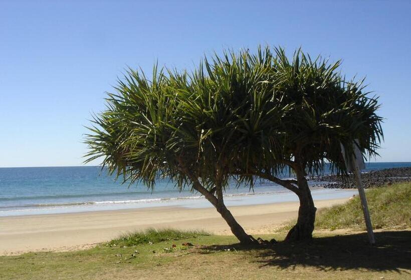 בית מלון כפרי Koola Beach Apartments Bargara