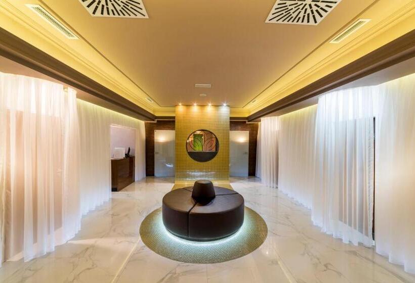 호텔 Lotus Therm Spa&luxury Resort