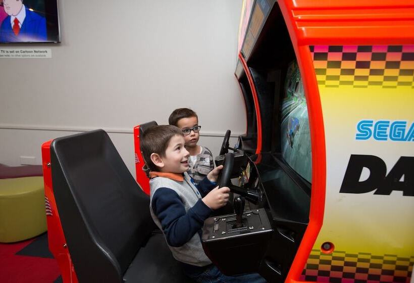 בית מלון כפרי Macquarie 4 Star