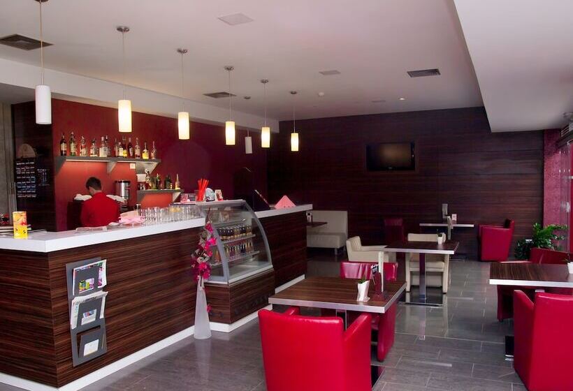 فندق Magnus Trenčín