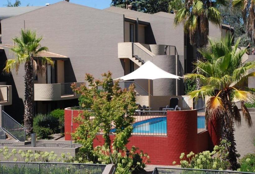 فندق Manuka Park Serviced Apartments