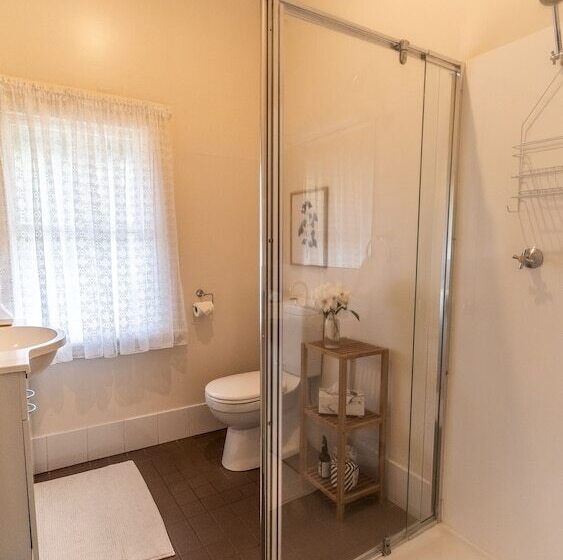 هتل Margaret River Guest House