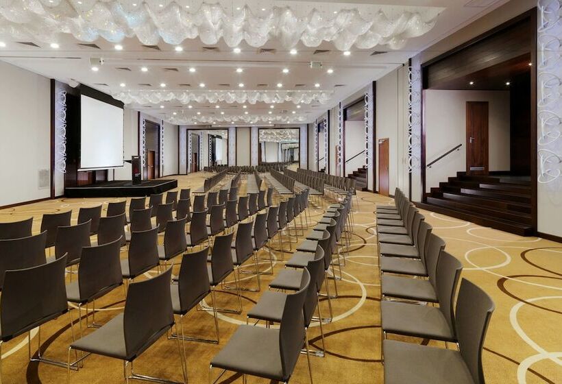 Отель Minsk Marriott