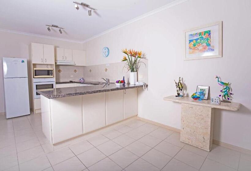 בית מלון כפרי Mission Reef Resort