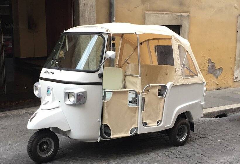 בית מלון כפרי Navona Theatre