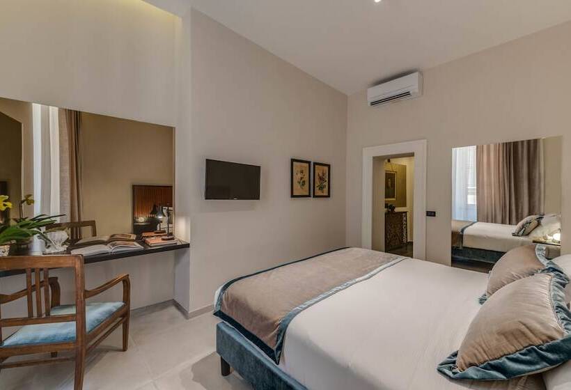 בית מלון כפרי Navona Theatre