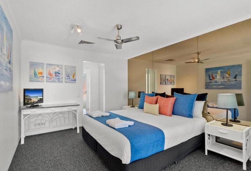 هتل Noosa Boutique Apartments & Elkhorn Villas