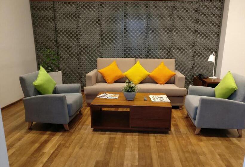 Ocean Edge Suites & Hotel Colombo