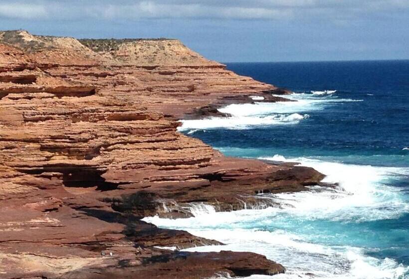 בית מלון כפרי Pelican S Nest