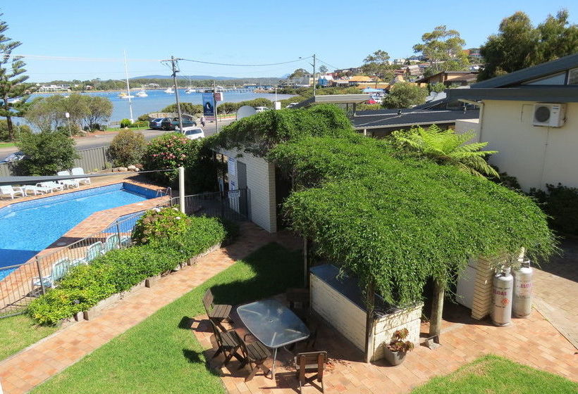 בית מלון כפרי Penguin Mews