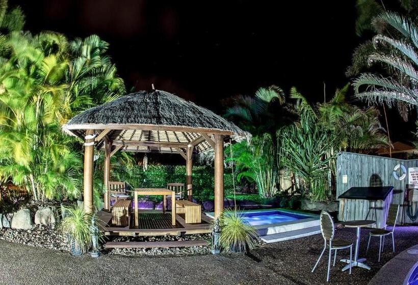 هتل Pialba Motor Inn