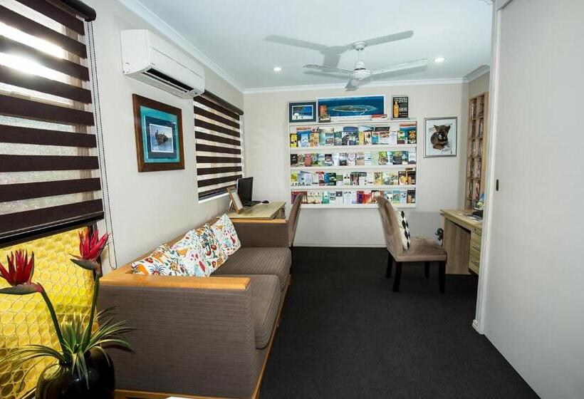 هتل Pialba Motor Inn