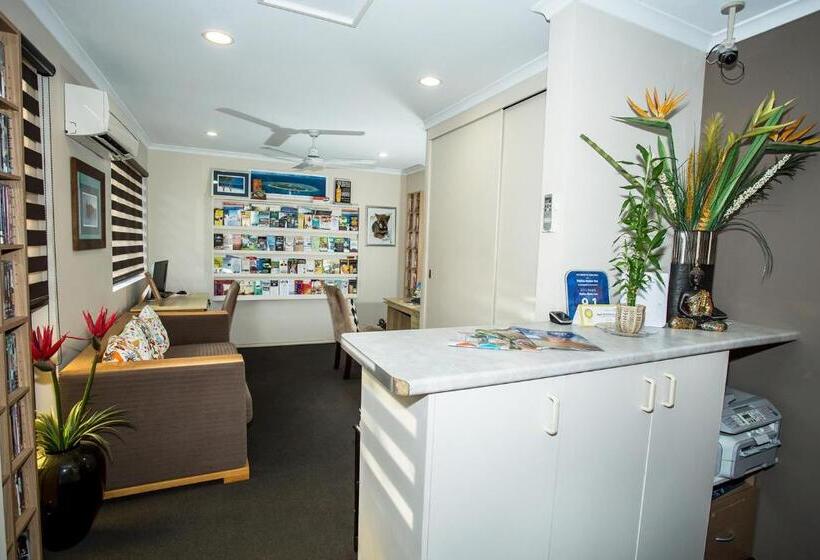 هتل Pialba Motor Inn