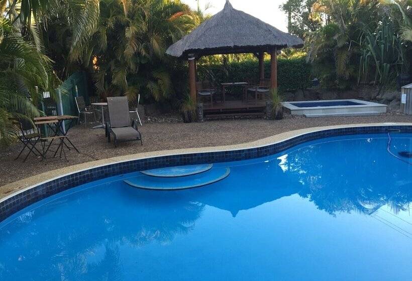 هتل Pialba Motor Inn