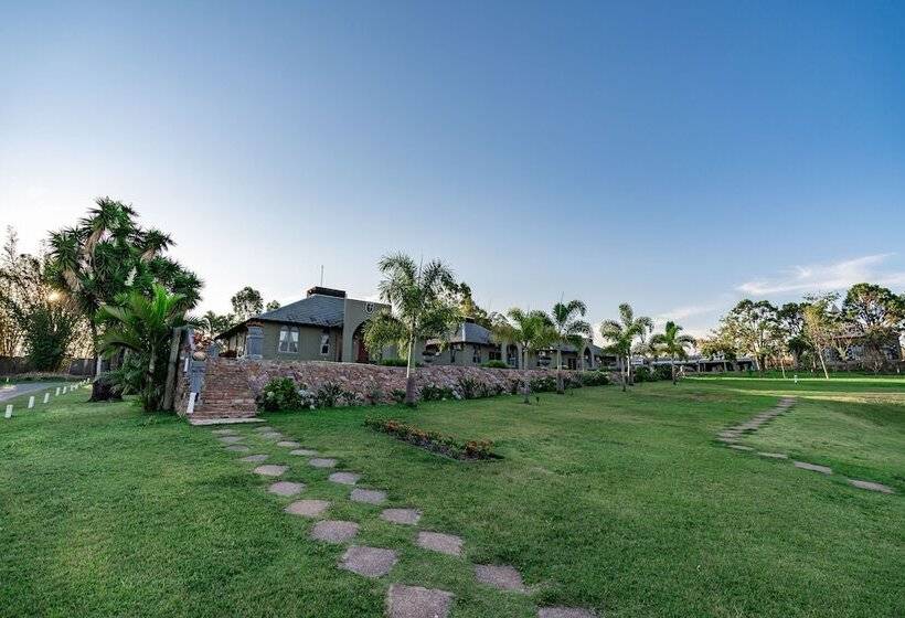 호텔 Pousada Camelot Inn