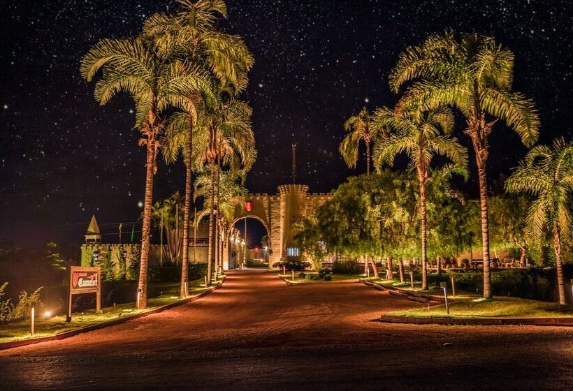 호텔 Pousada Camelot Inn