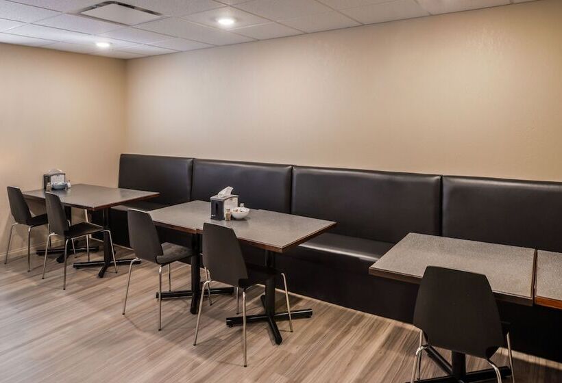 فندق Kindersley All Suites