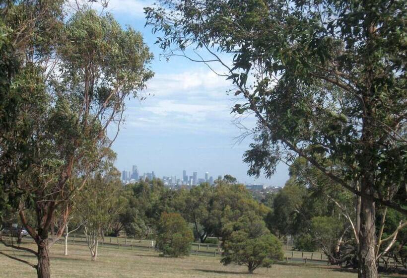 בית מלון כפרי Quest Bundoora