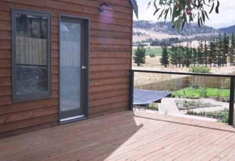 فندق Red Brier Cottage Accommodation