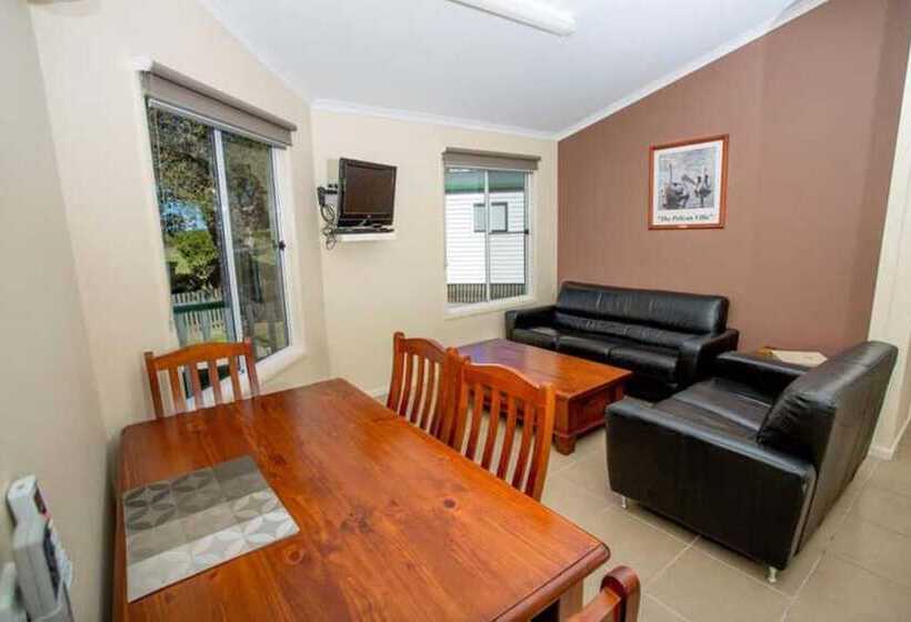 בית מלון כפרי Reflections Urunga   Holiday Park