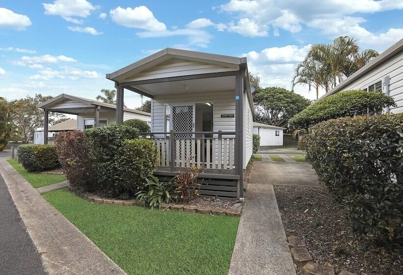 בית מלון כפרי Reflections Urunga   Holiday Park