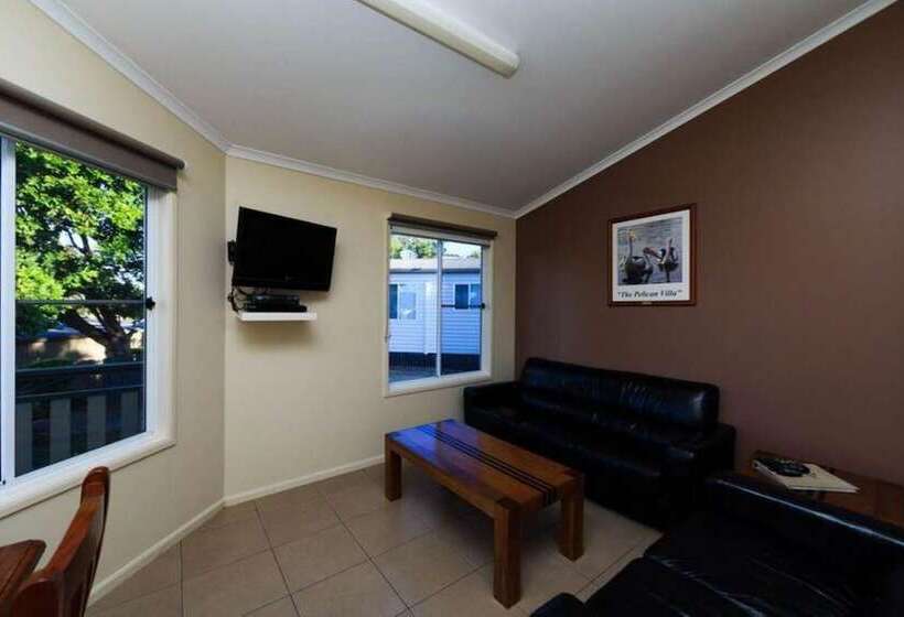 בית מלון כפרי Reflections Urunga   Holiday Park