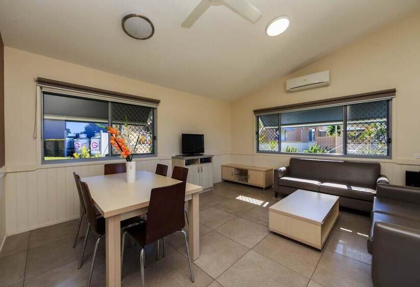 בית מלון כפרי Reflections Urunga   Holiday Park