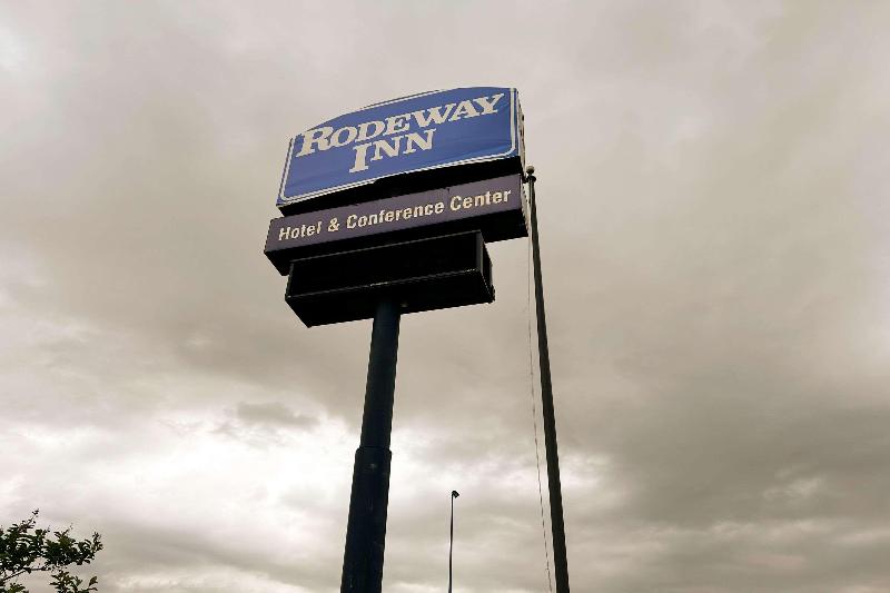 فندق Rodeway Inn