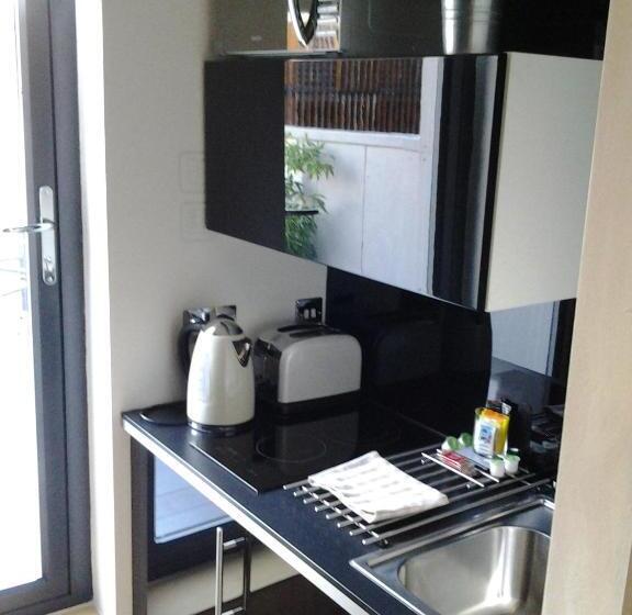 هتل Room Home Stay